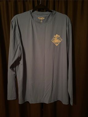 Hang Ten Men’s Long-Sleeve Surf Tee - Light Blue with Cream Logo